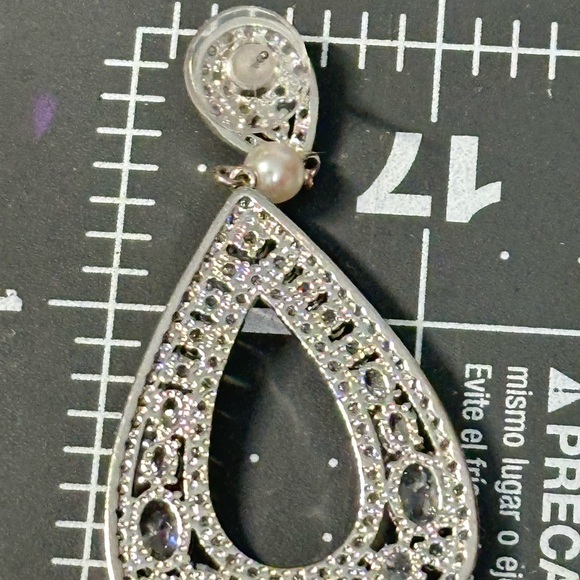 Sparkling Silver Tone Teardrop Dangle Earrings wedding PAGENT Elegant 3134 B - Picture 10 of 12